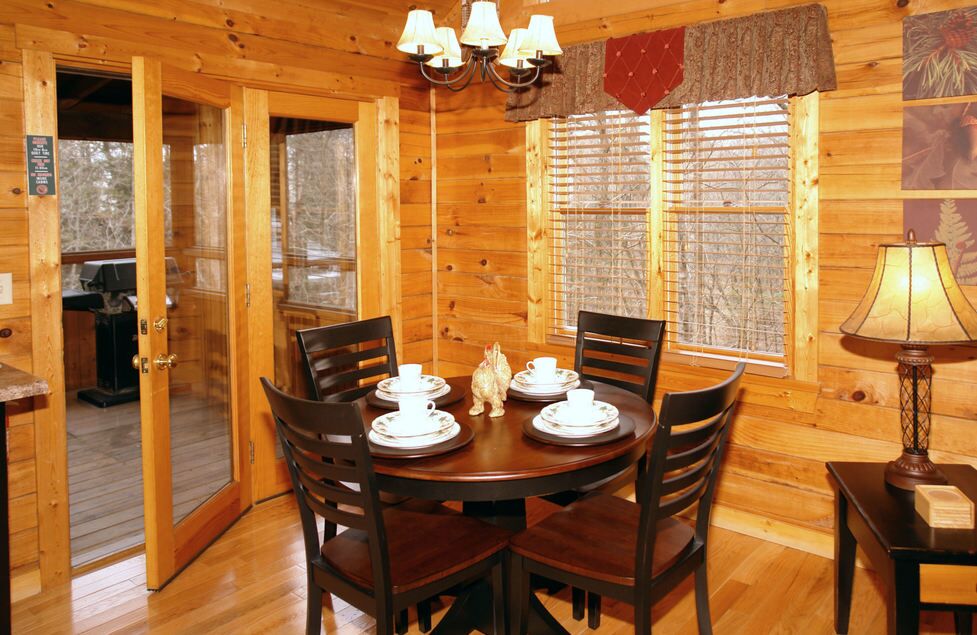 Cabin 22 - 1 Bedroom Cabin Smoky Mountains | Oak Haven Resort & Spa